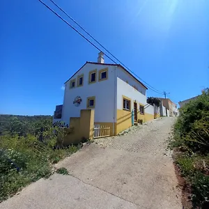Vandrarhem On The Hill, Raposeira (Faro)